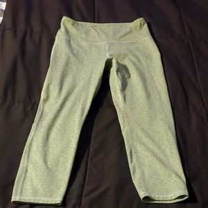 Capri workout leggings